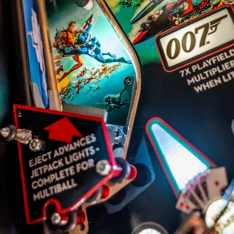 James Bond 007 playfield detail 2